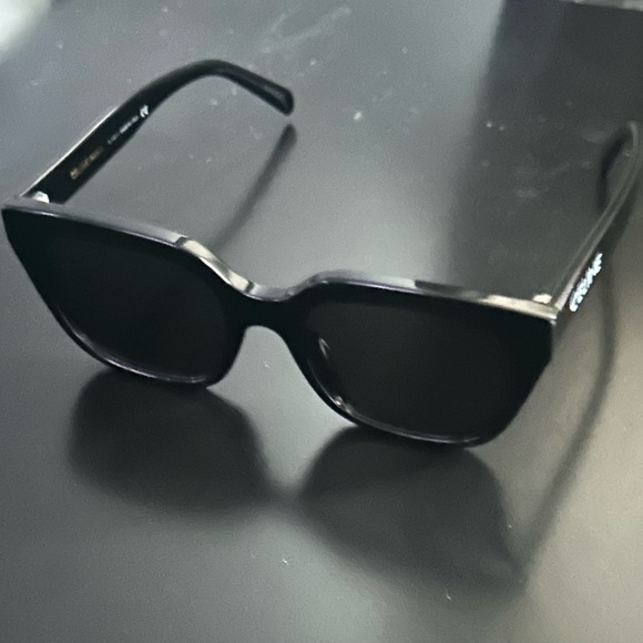 Celine Black Sunglasses with box - Picture 1 of 4